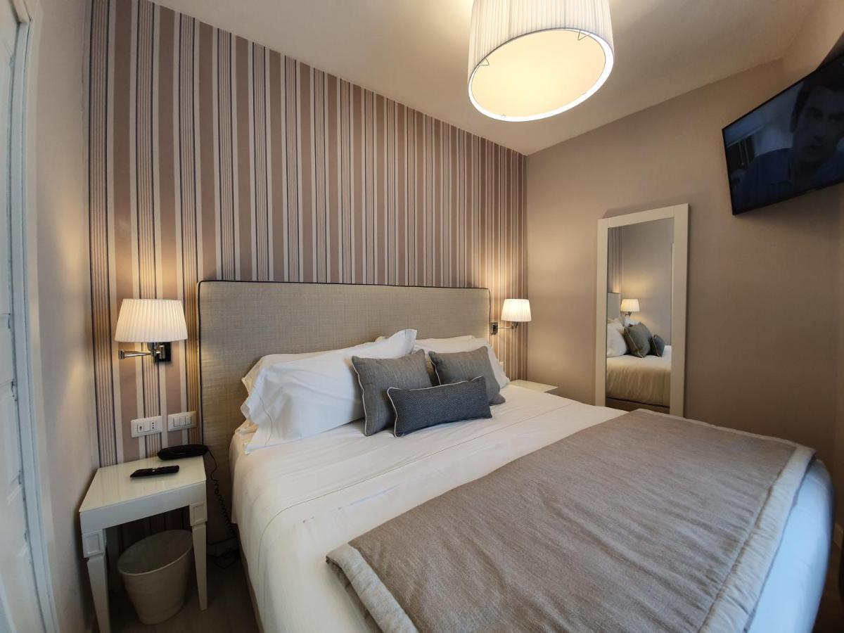 Hotel Plaza Porto Azzurro Dış mekan fotoğraf