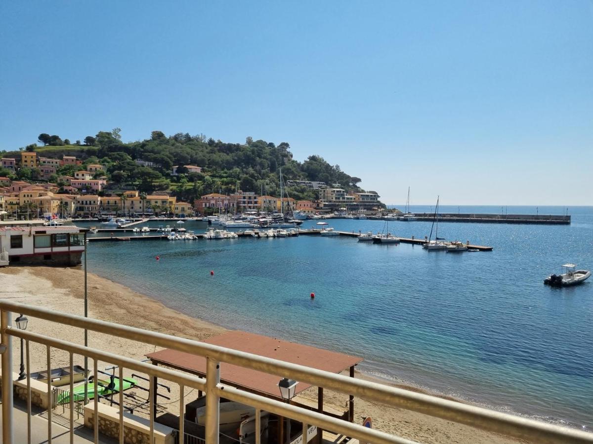 Hotel Plaza Porto Azzurro Dış mekan fotoğraf