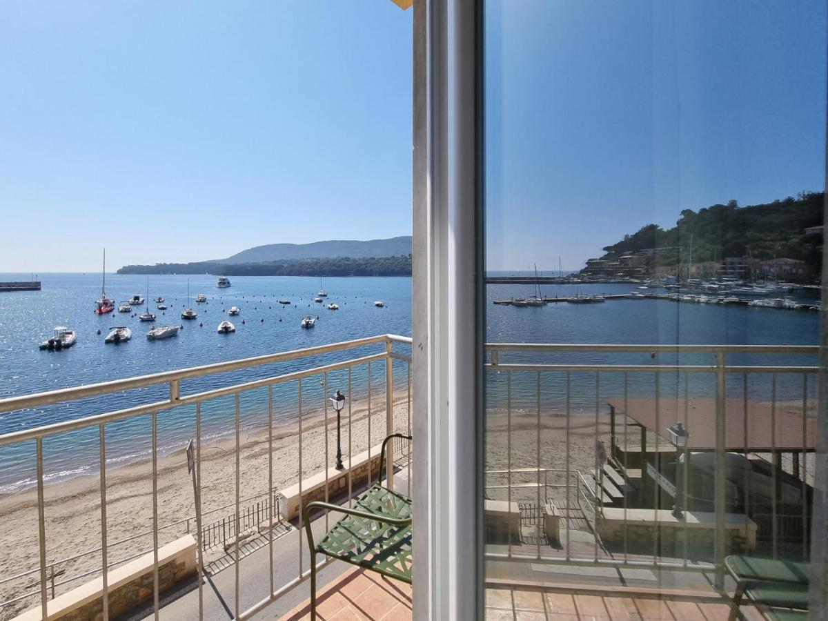 Hotel Plaza Porto Azzurro Dış mekan fotoğraf