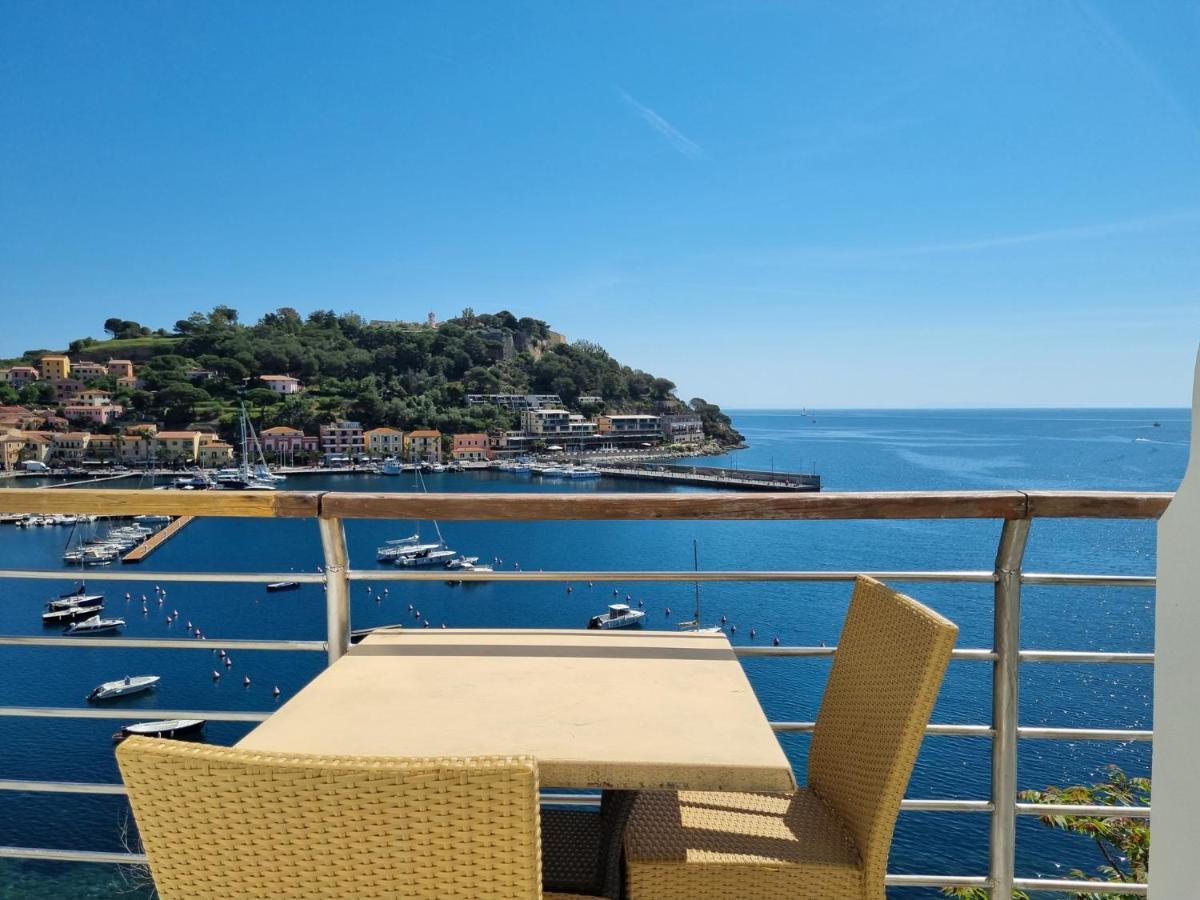 Hotel Plaza Porto Azzurro Dış mekan fotoğraf