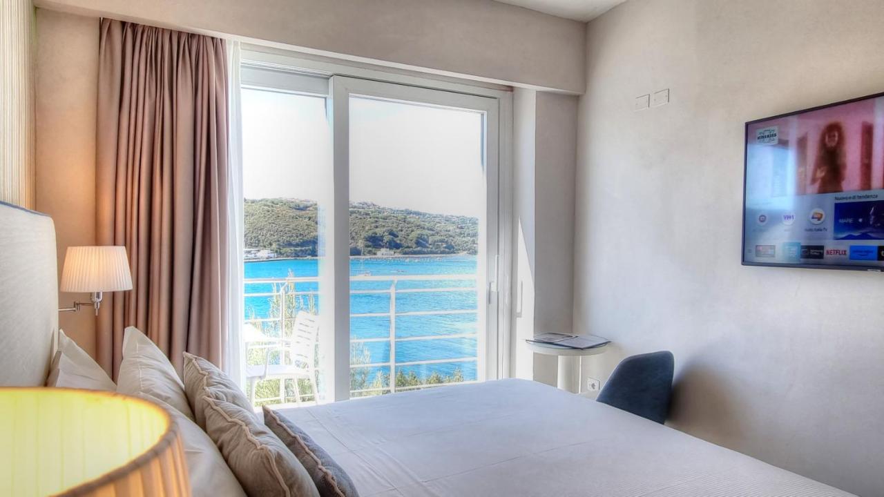 Hotel Plaza Porto Azzurro Dış mekan fotoğraf