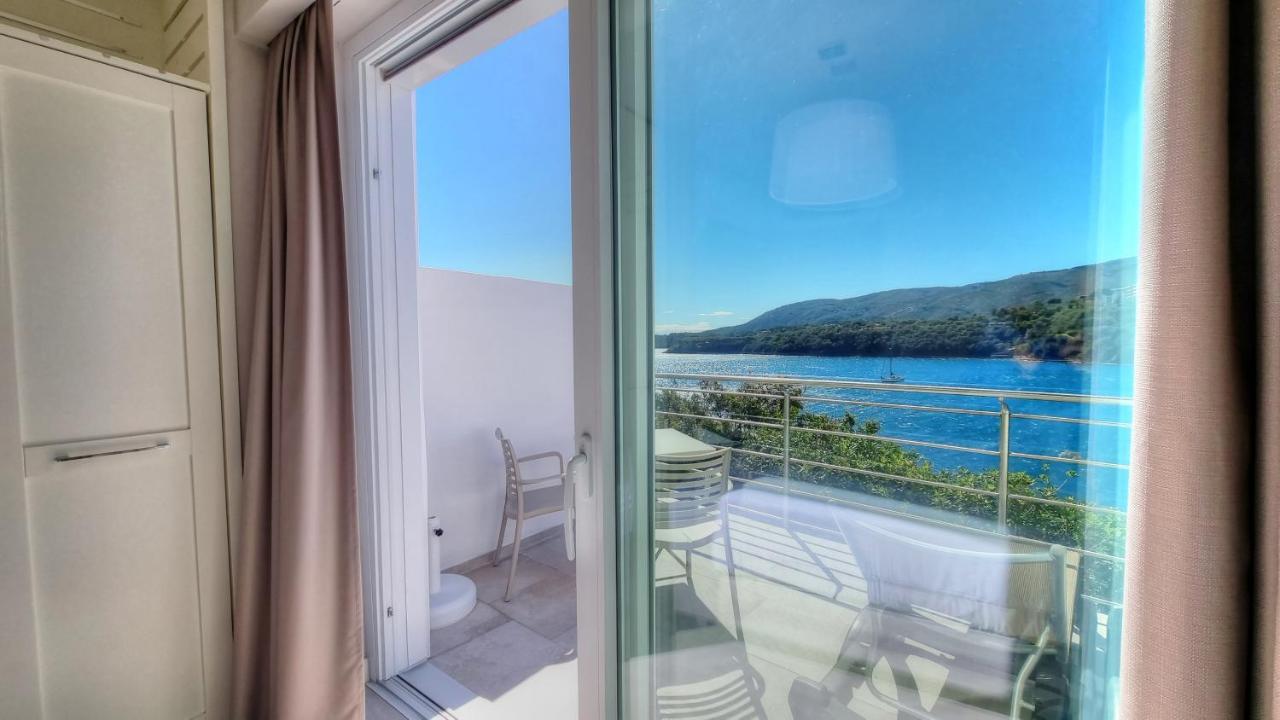 Hotel Plaza Porto Azzurro Dış mekan fotoğraf