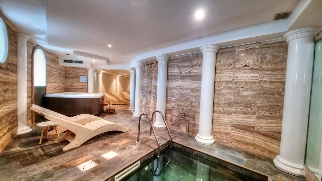 Hotel Plaza Porto Azzurro Dış mekan fotoğraf