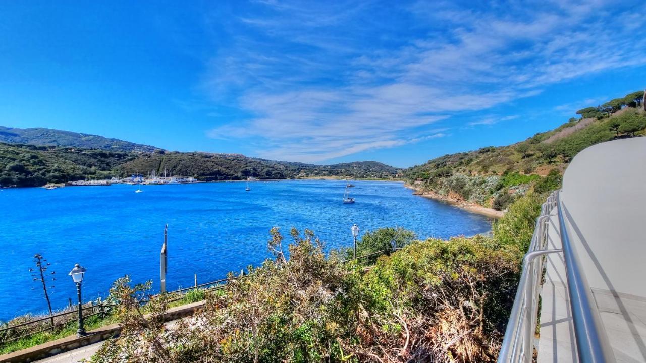 Hotel Plaza Porto Azzurro Dış mekan fotoğraf