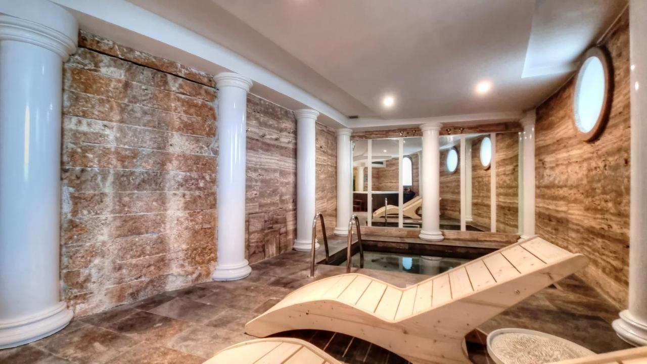 Hotel Plaza Porto Azzurro Dış mekan fotoğraf
