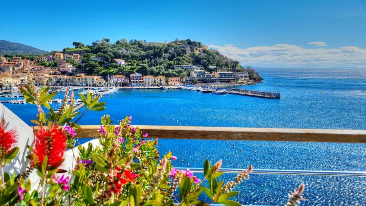 Hotel Plaza Porto Azzurro Dış mekan fotoğraf