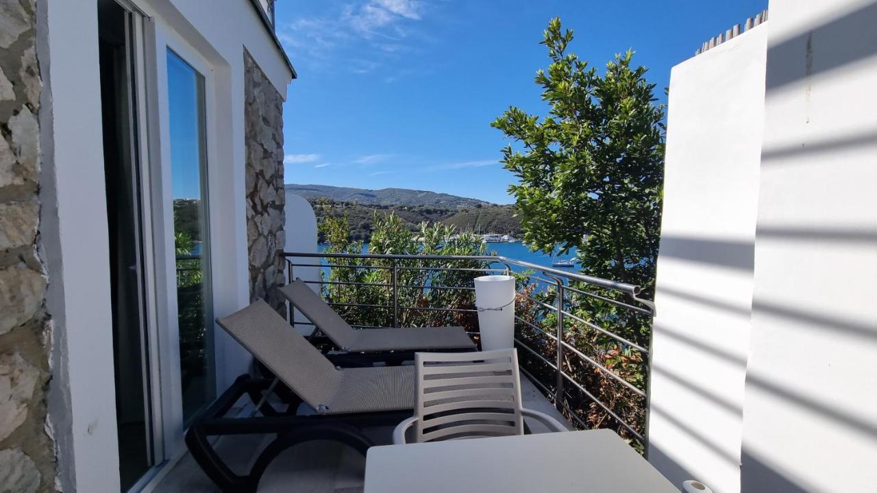 Hotel Plaza Porto Azzurro Dış mekan fotoğraf