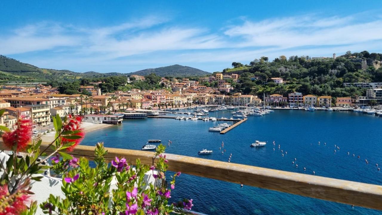 Hotel Plaza Porto Azzurro Dış mekan fotoğraf