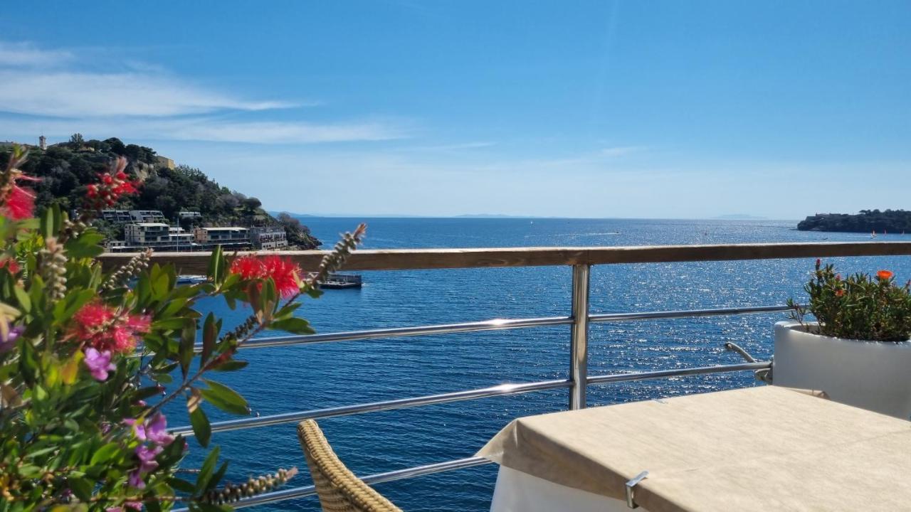 Hotel Plaza Porto Azzurro Dış mekan fotoğraf